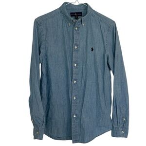 Ralph Lauren boys size XL (18-20) long sleeve button down light blue shirt.